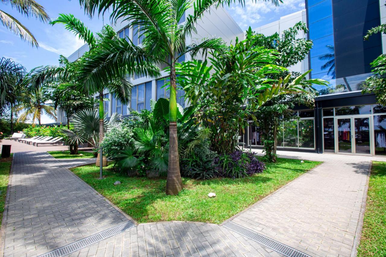 Panafrica Hotel Boutique & Spa バタ エクステリア 写真