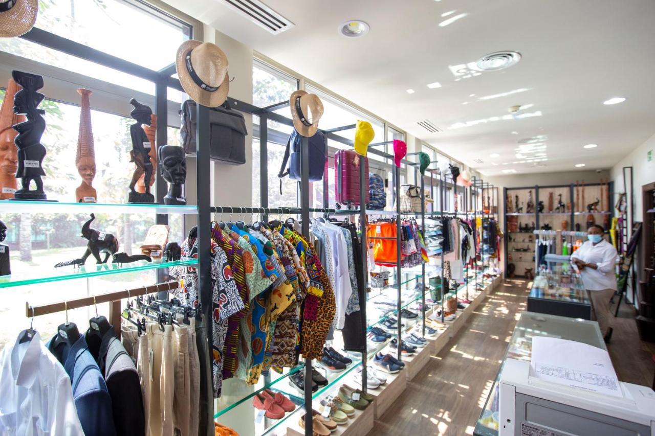 Panafrica Hotel Boutique & Spa バタ エクステリア 写真