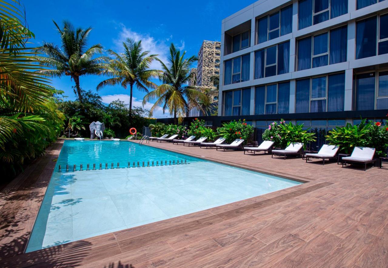 Panafrica Hotel Boutique & Spa バタ エクステリア 写真