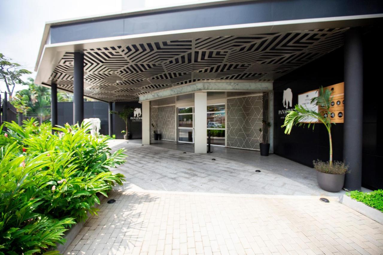 Panafrica Hotel Boutique & Spa バタ エクステリア 写真